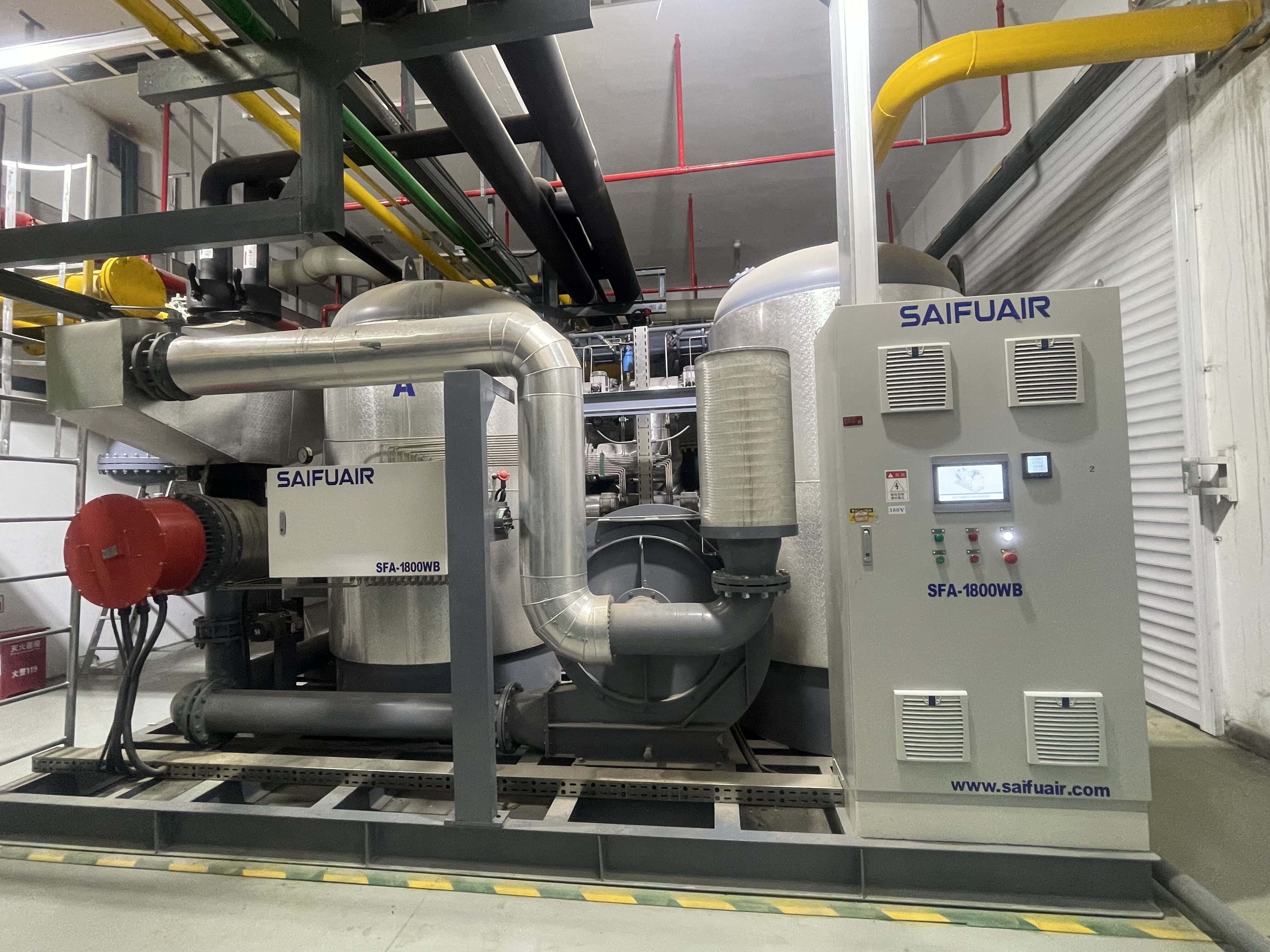 Blast heat drying machine to help optical enterprises energy-saving new development